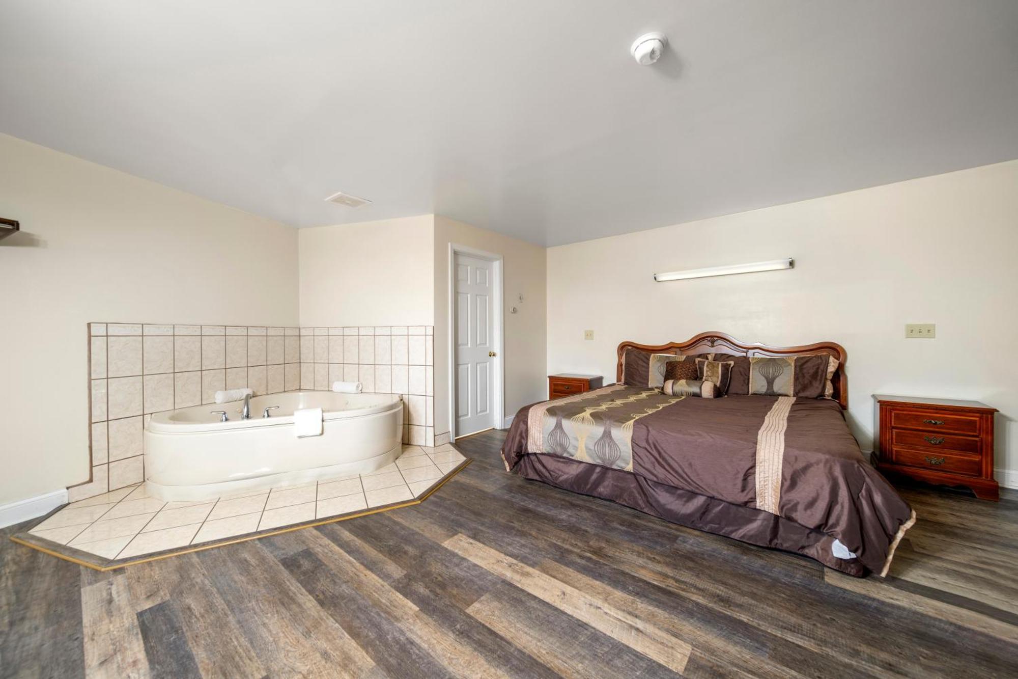 Thumb Heritage Inn Sandusky Buitenkant foto